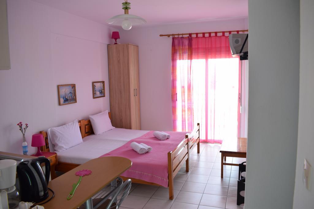 House Mantesos Apartment Koinira Exterior photo
