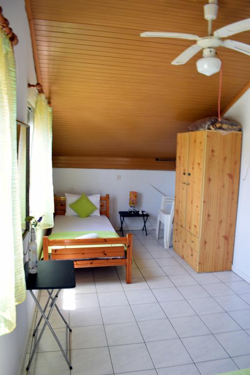 House Mantesos Apartment Koinira Exterior photo